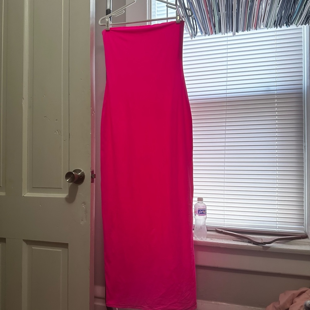 SKIMS Strapless Dress in Hot Pink